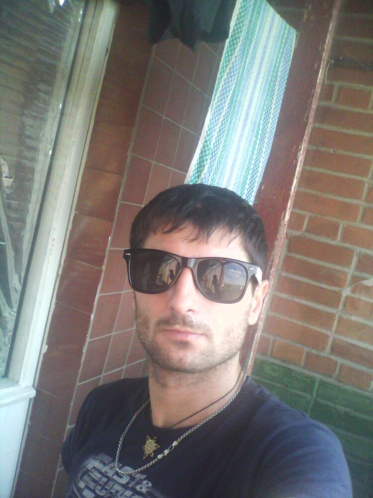  ,   Toni, 34 ,   ,   , c , 