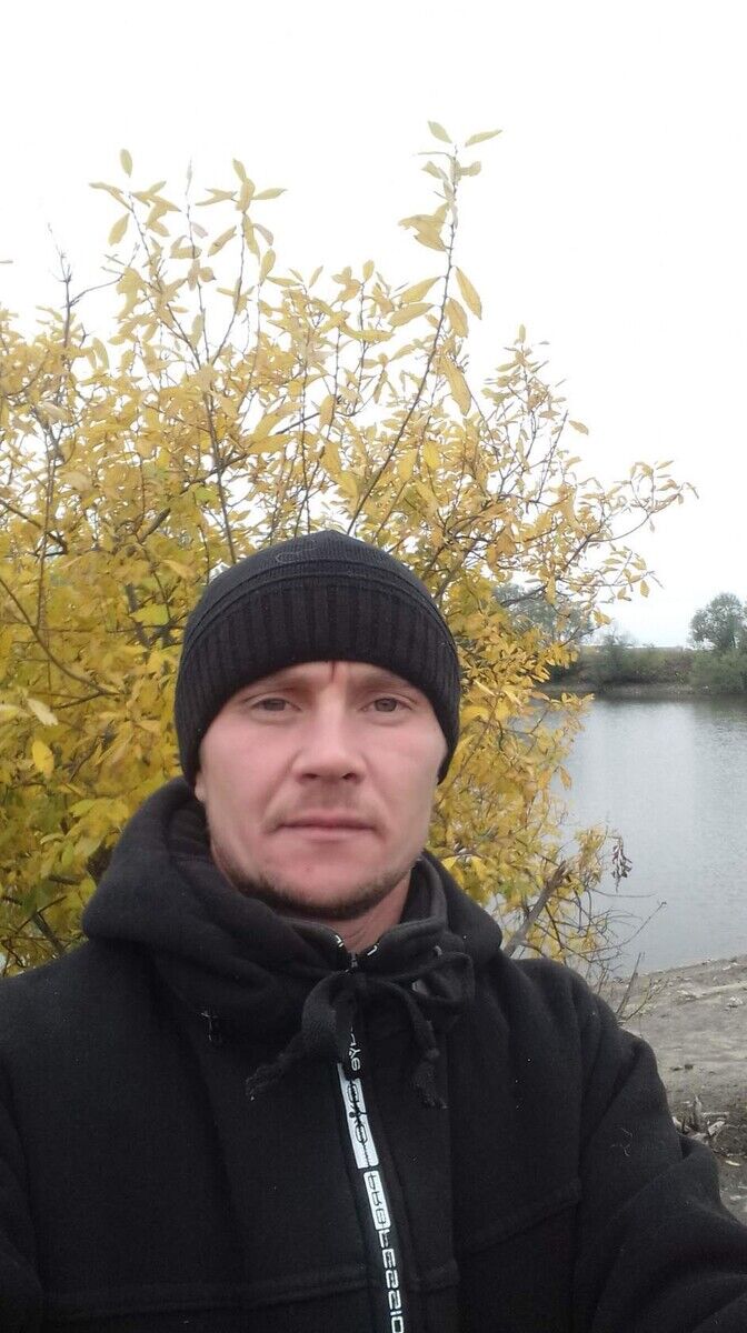  22326017  Maksim, 41 ,    