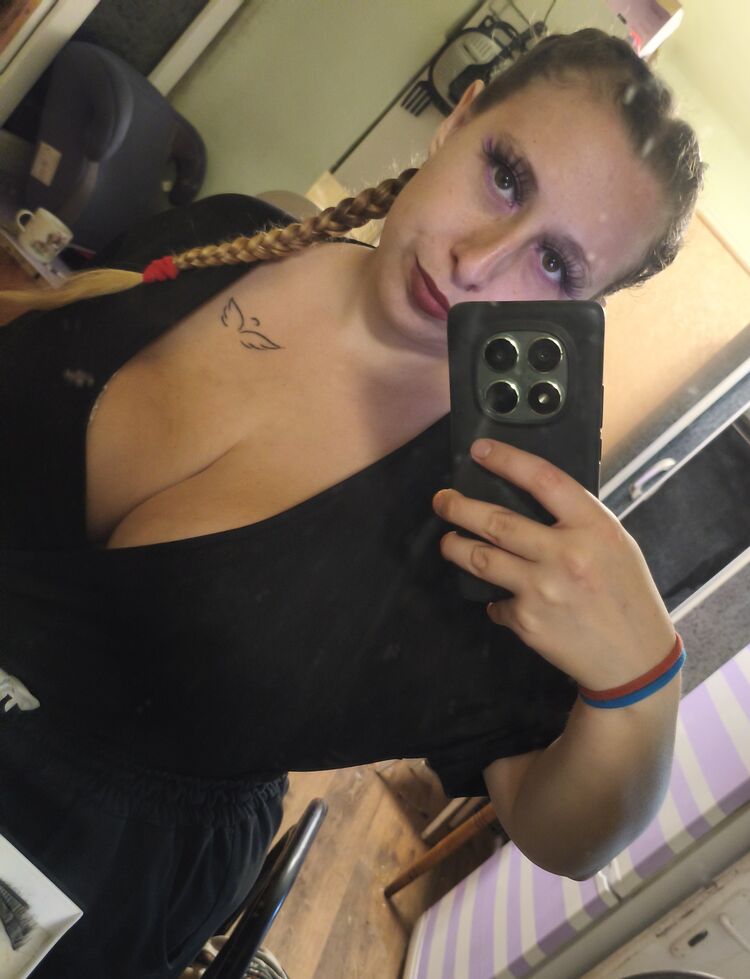  53893877  , 24 ,    