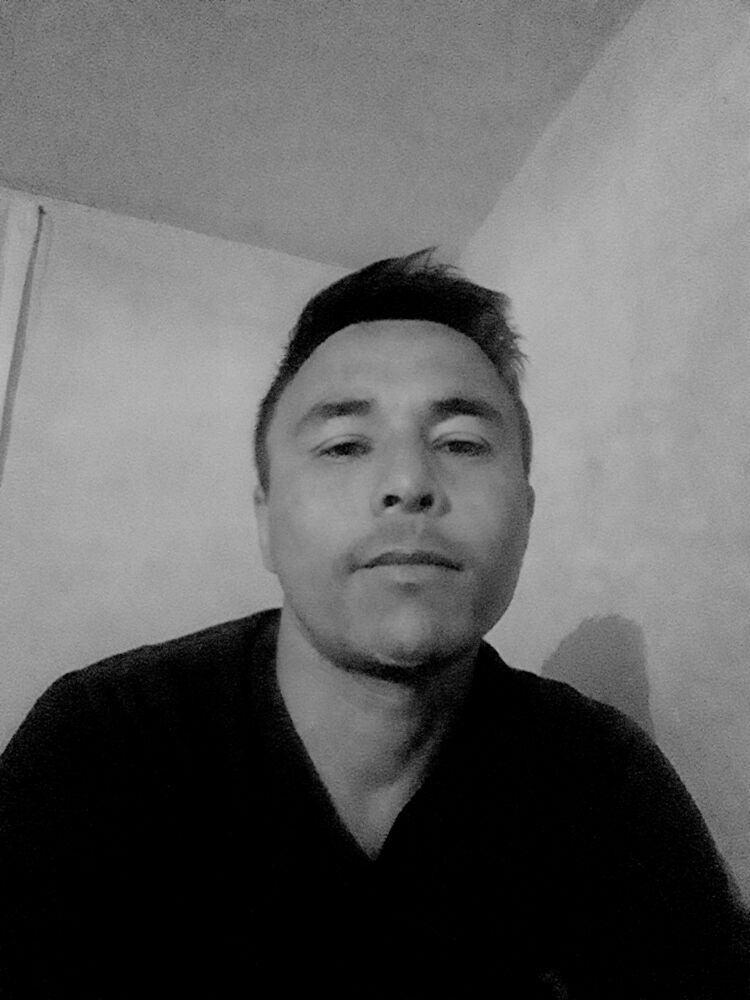 42205187  Bahtiyor, 34 ,    