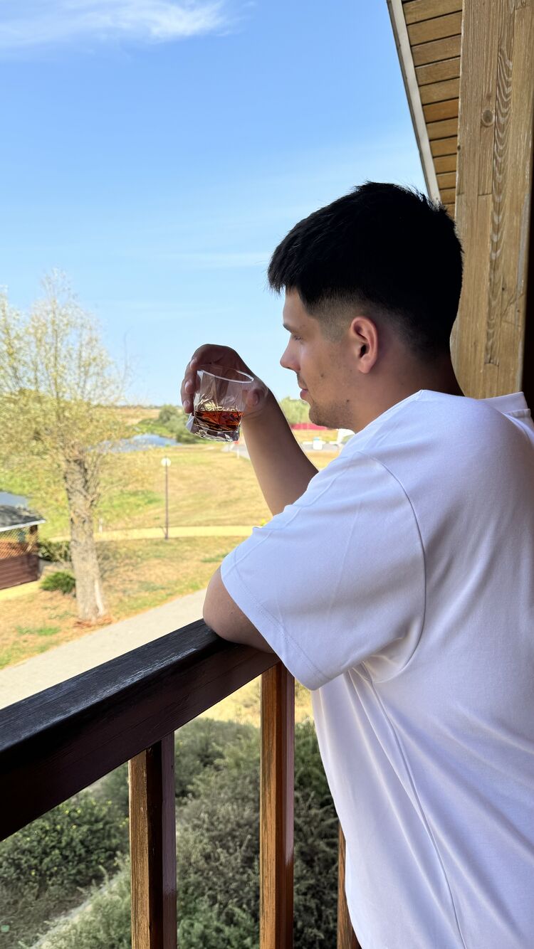  52526387  Zhenya, 27 ,    