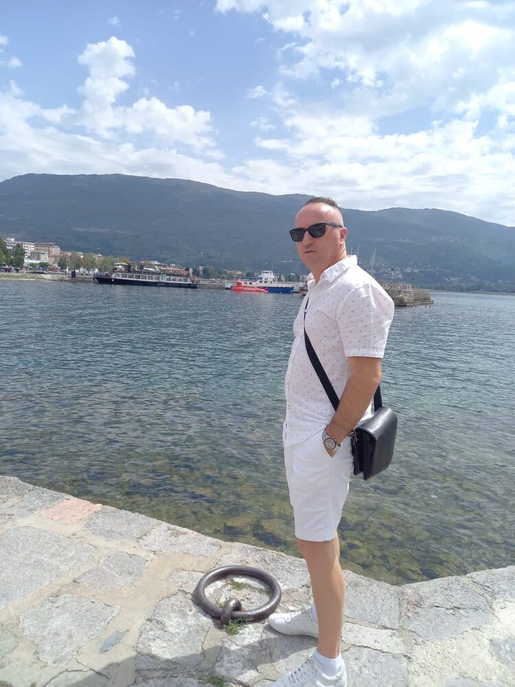 Shtip,   Tani, 40 ,   ,   