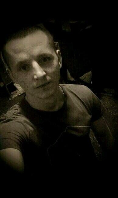  16763667  Artur, 29 ,    