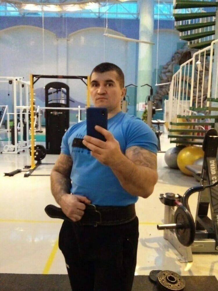  32273807  , 40 ,    