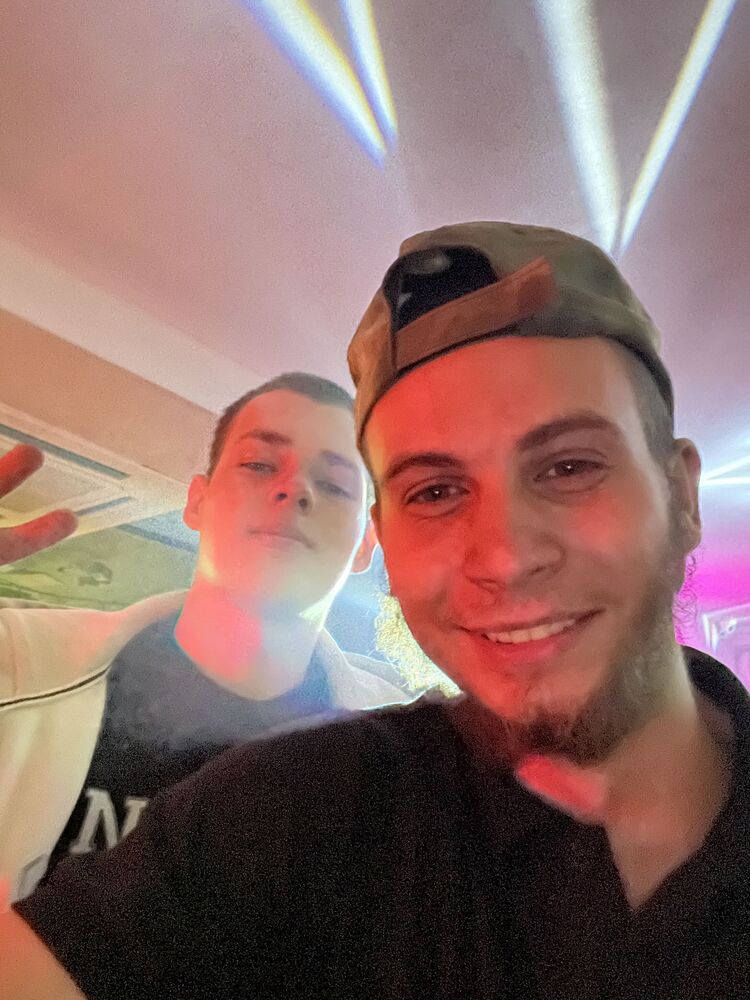  45876107  , 22 ,    