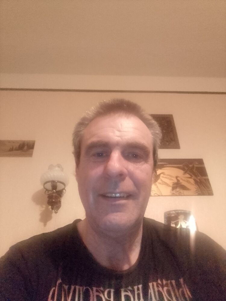  32481747  , 61 ,    