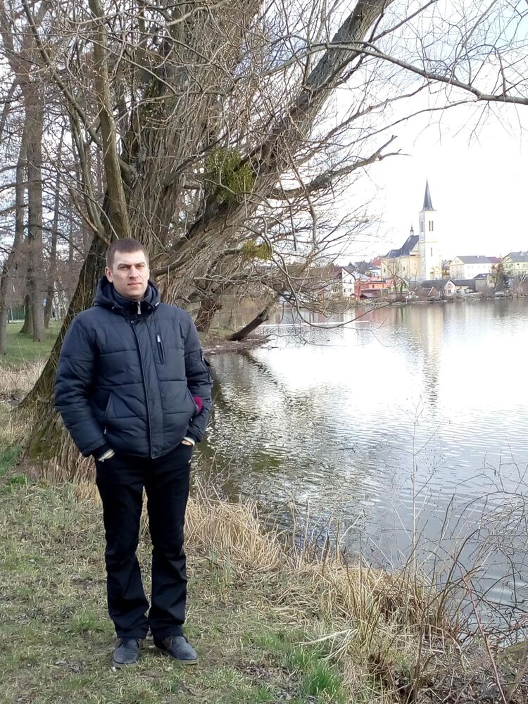  ,   Viktor, 41 ,   ,   , c , 