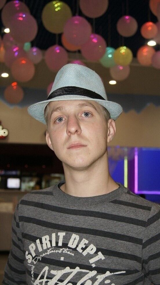  5845567  Evgeny, 37 ,    