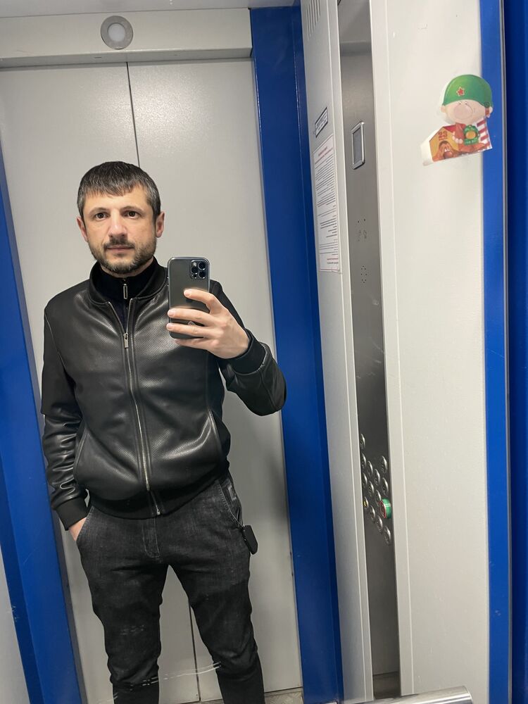  30659457  Elcin, 34 ,    