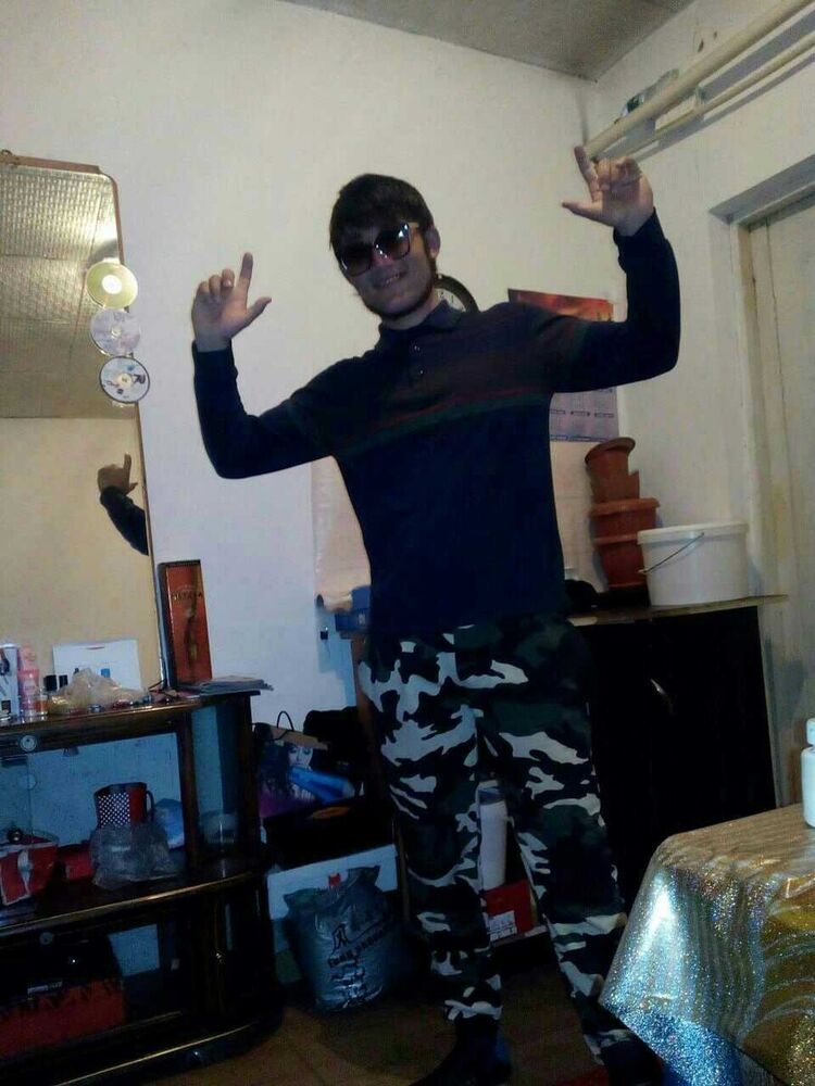  ,   Armani, 29 ,   ,   , c 