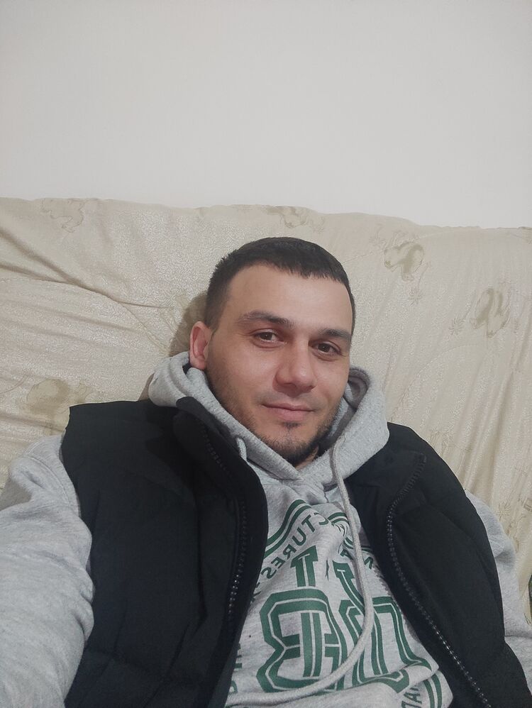  47293837  Ramazan, 37 ,    