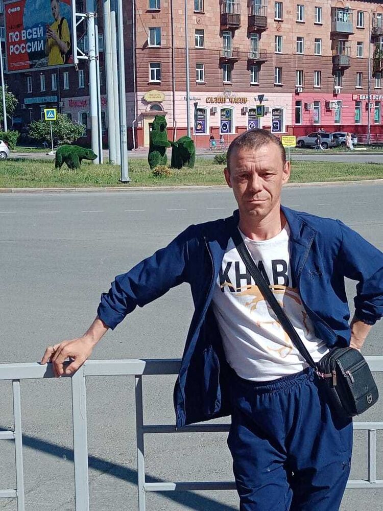 35723947  Vladimir, 43 ,    