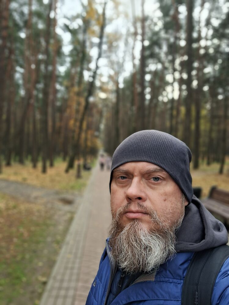  39886877  Oleg, 43 ,    