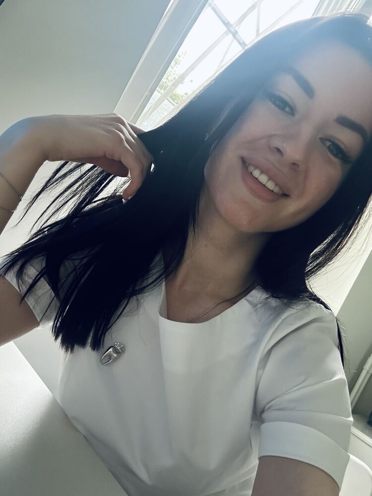  52108307  , 27 ,    