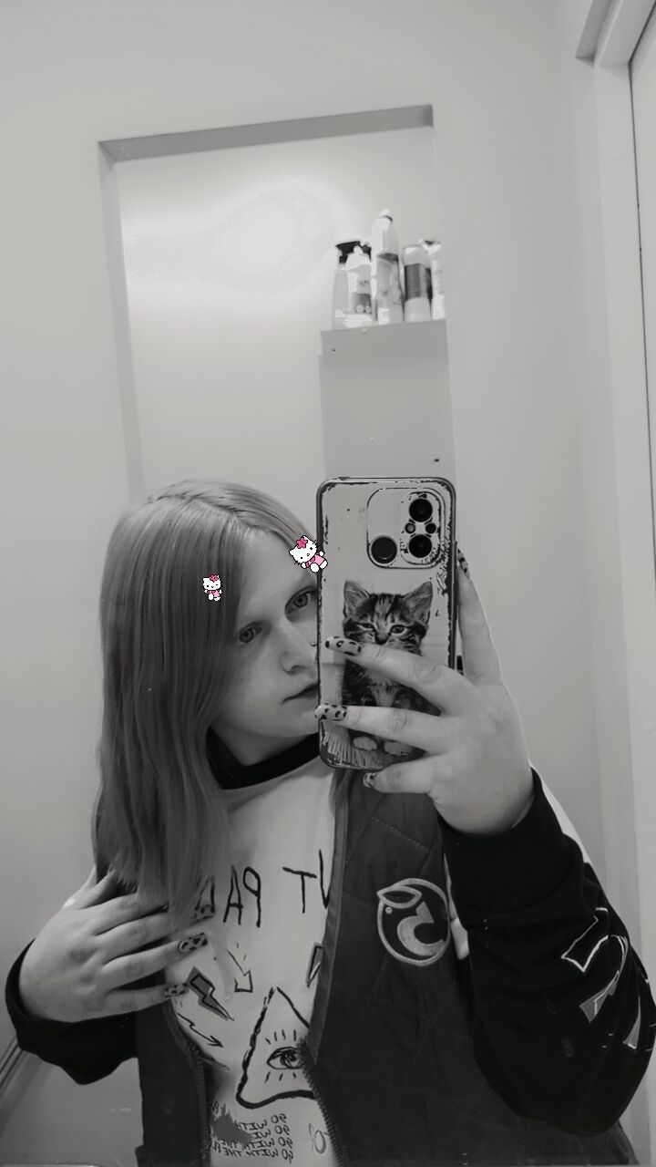  ,   Kseni, 19 ,   ,   