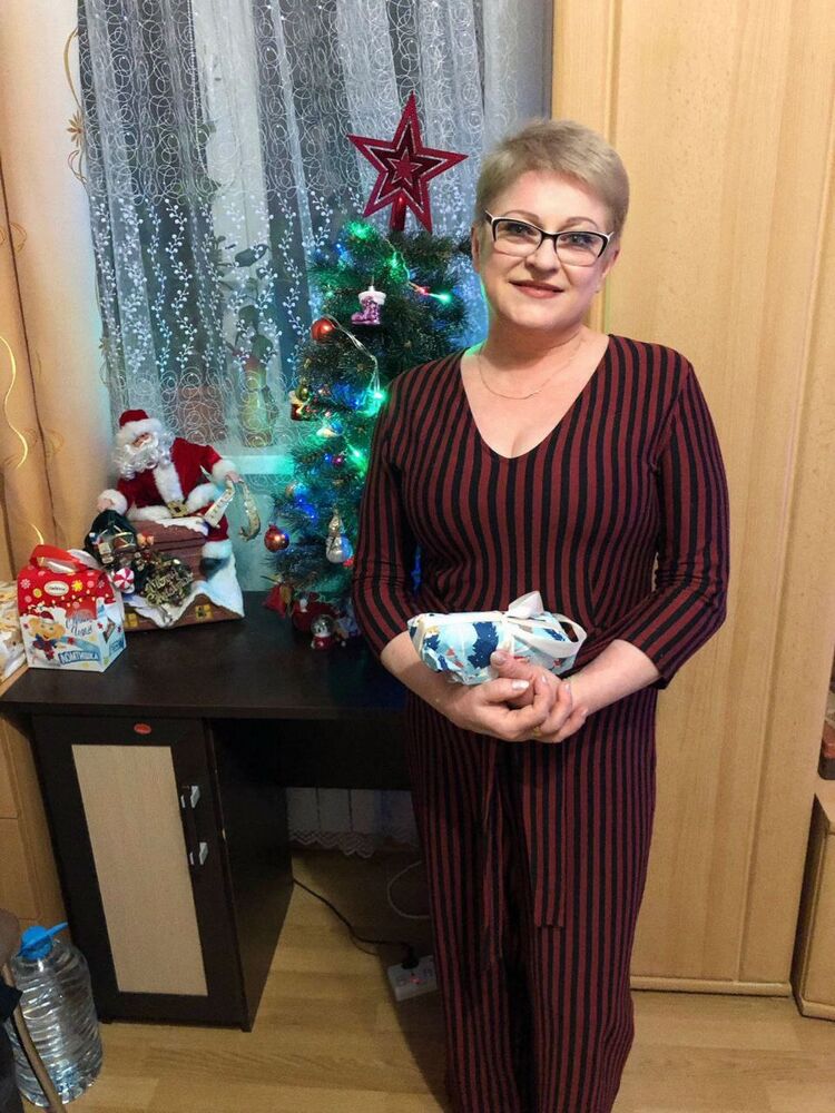  30369687  Larisa, 57 ,    