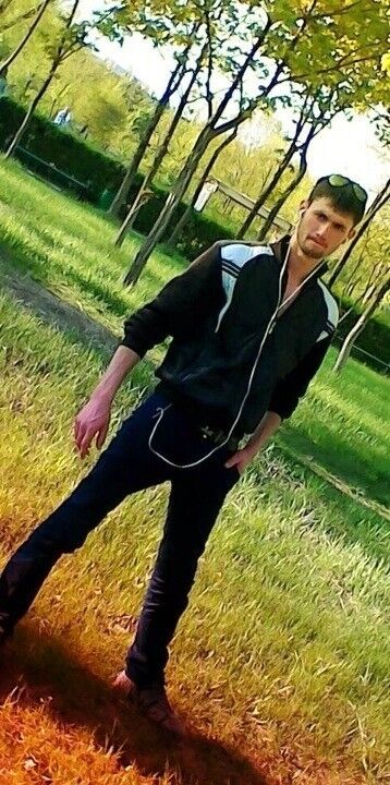  6050947  Vladimir, 32 ,    
