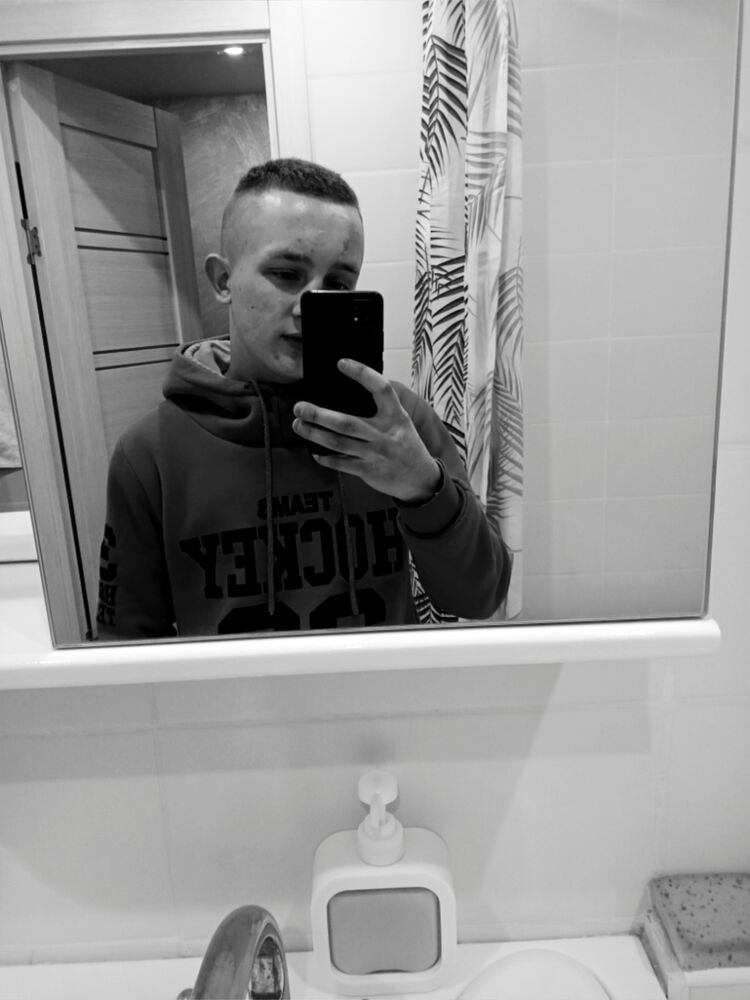  48173787  Sergey, 24 ,    