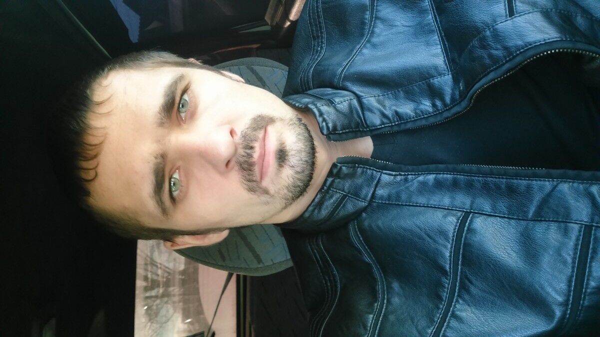  ,   Alekss, 39 ,   