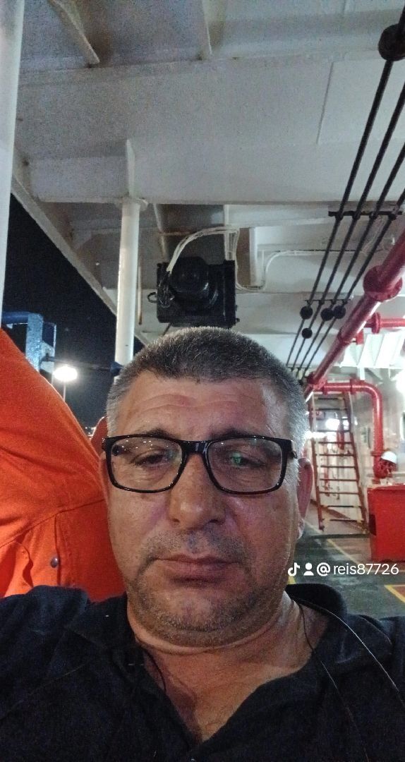  45830327  Fatih ekmen, 52 ,    