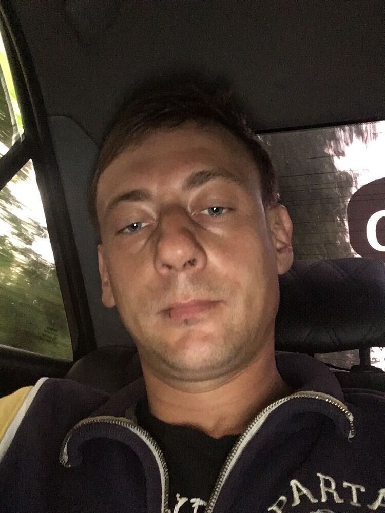  23033727  , 42 ,    