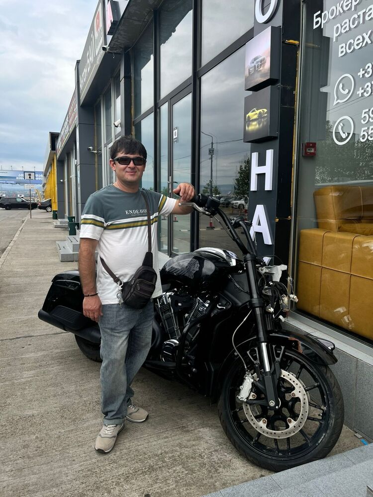  53540207  Paata, 43 ,    