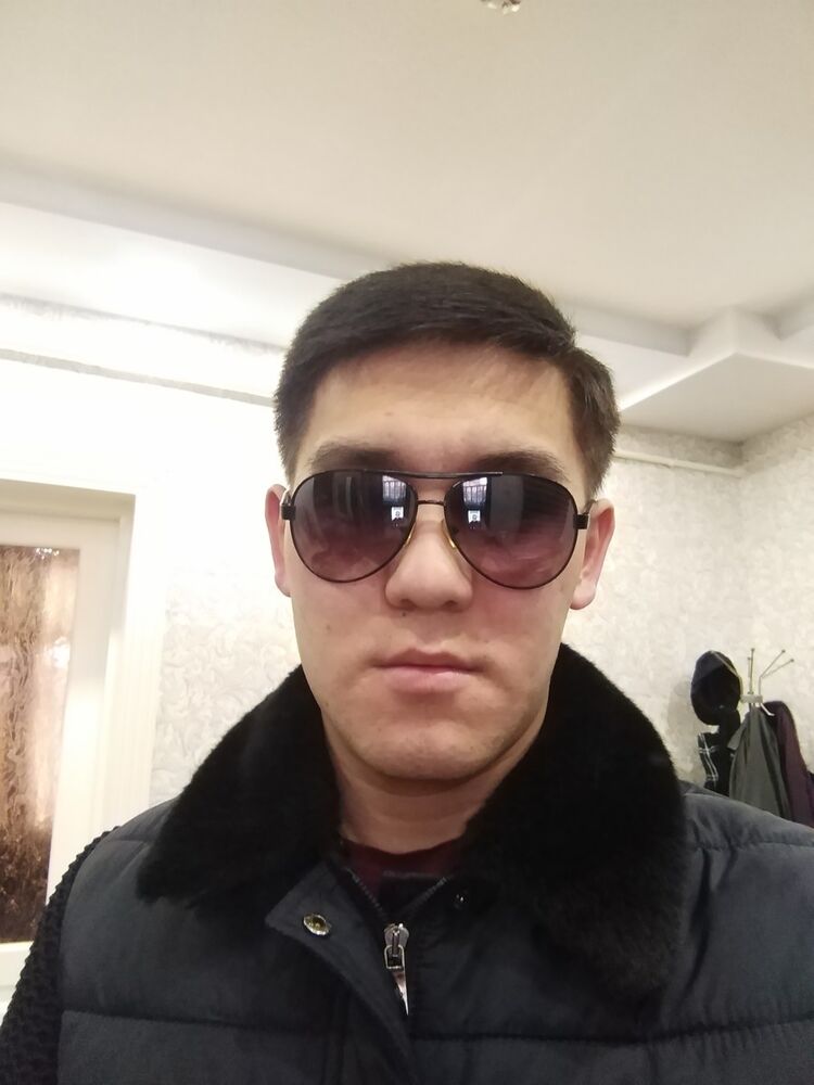  19161787  Shexroz, 28 ,    