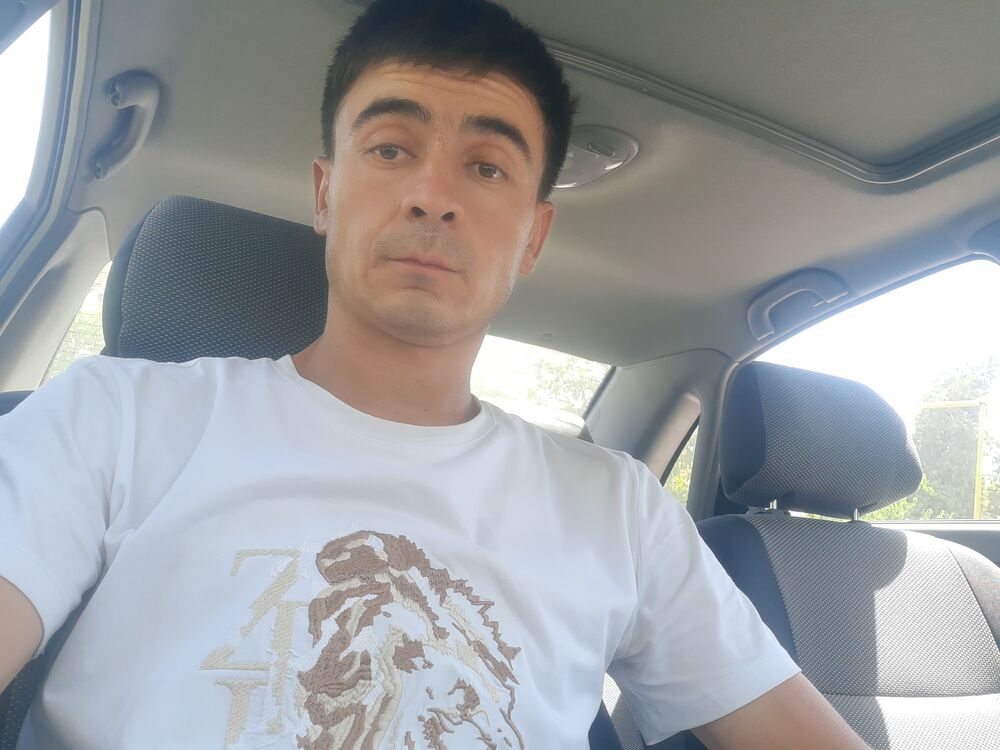  ,   Nurik, 32 ,     , c 