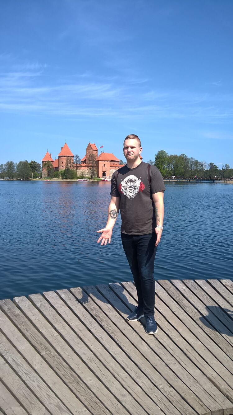  42501277  Rostislav, 28 ,    