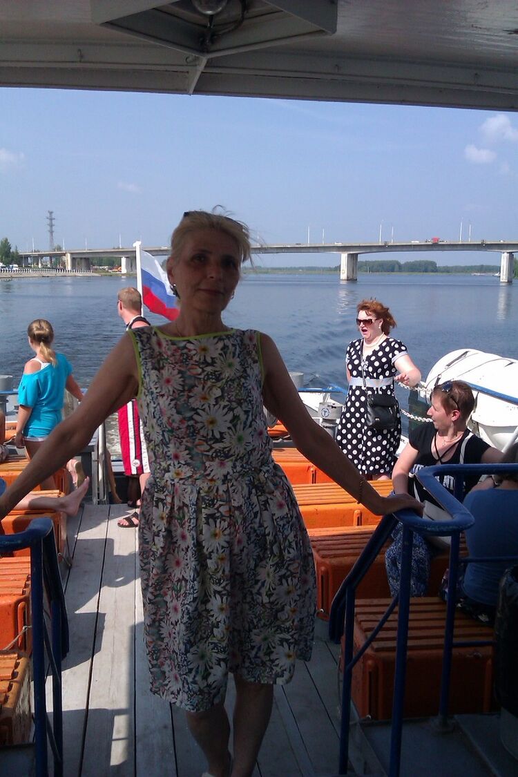  11029337  Nina, 66 ,    