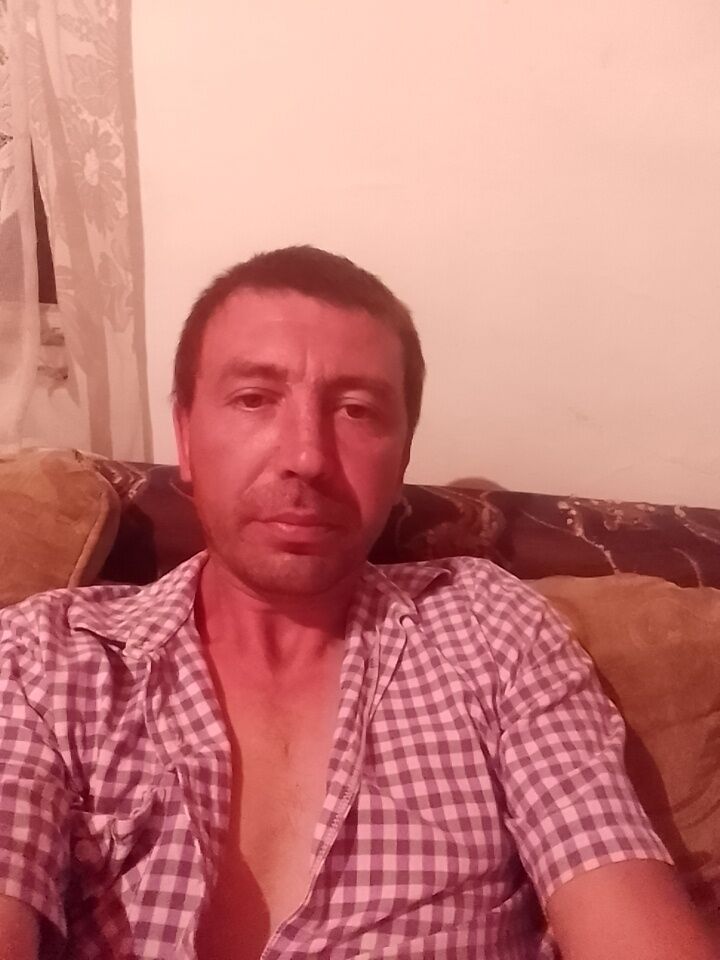  28451647  Viktor, 38 ,    