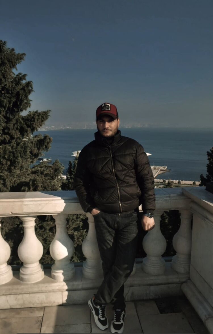  ,   Niko, 31 ,   ,   