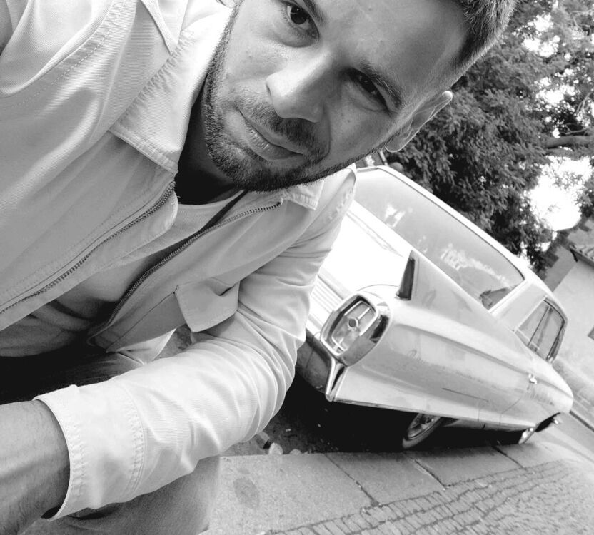  23949317  Dmitry, 37 ,    Praha