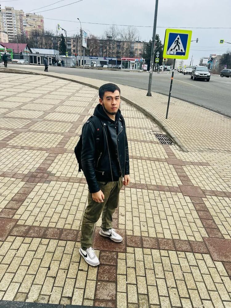  50592117  Shahrom, 27 ,    