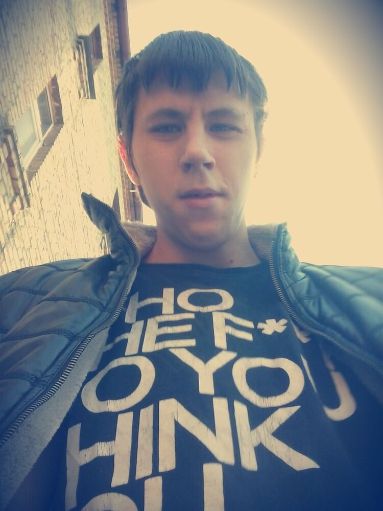  8353077  Aleksandr, 30 ,    