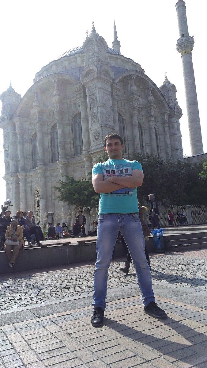  6073617  Vitaly, 40 ,    