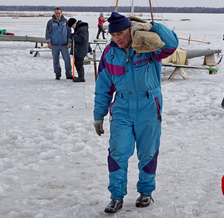 ���� 30174857 ������� ��������, 64 ����, ���� ���������� � �����-����������