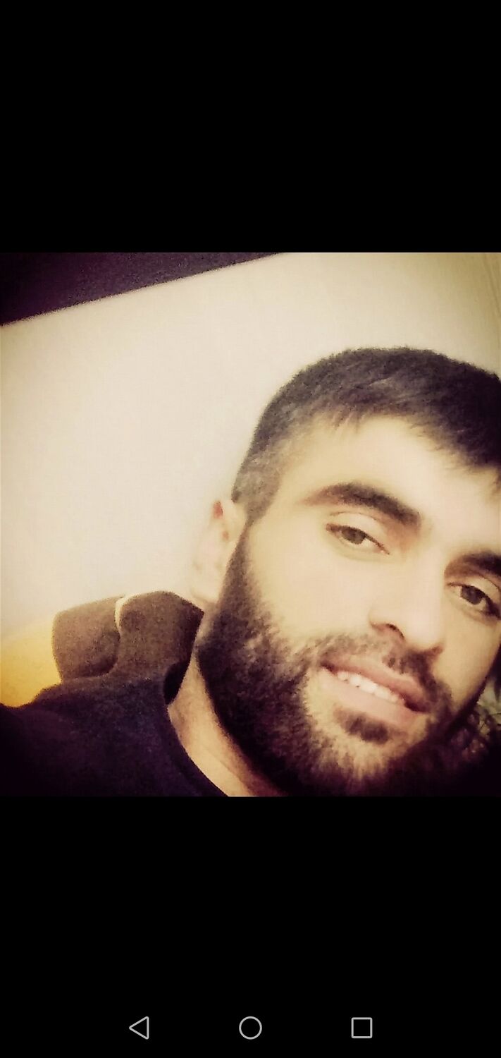  47979037  Anzor, 33 ,    