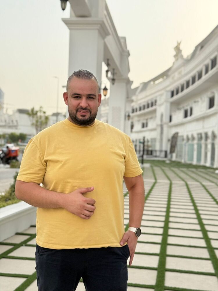  53494847  Ahmed, 33 ,    Palais-Bourbon