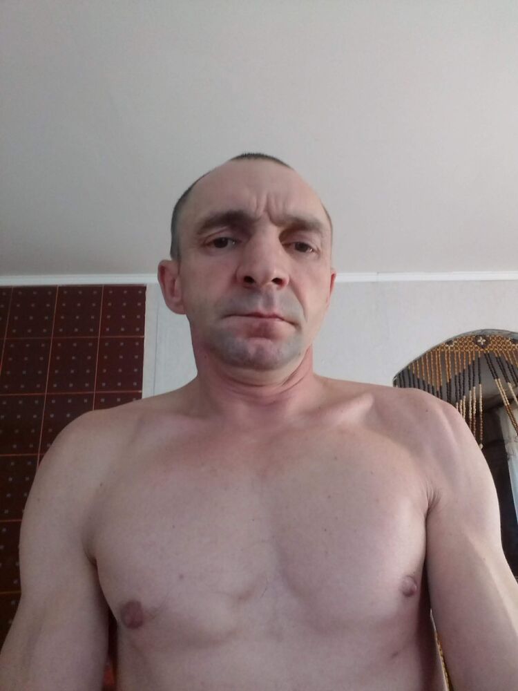  46666817  Vasilij, 47 ,    