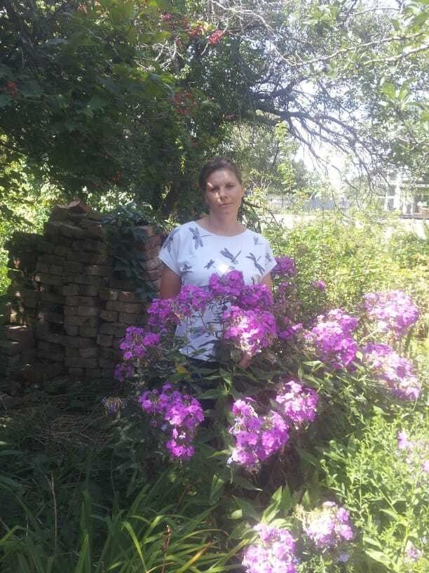   ,   Indira, 43 ,   ,   , c 