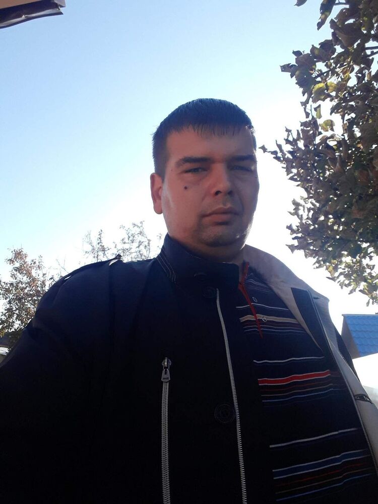  53784267  Alexander, 37 ,    