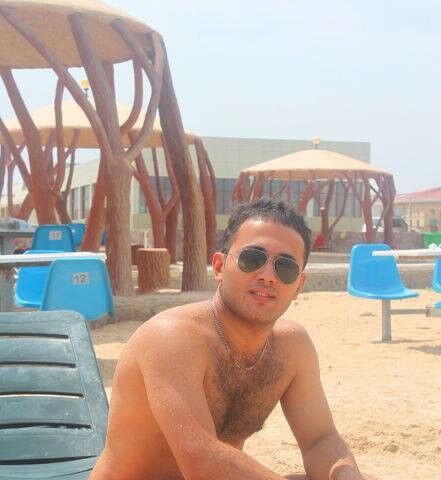  4347107  Rufat, 36 ,    