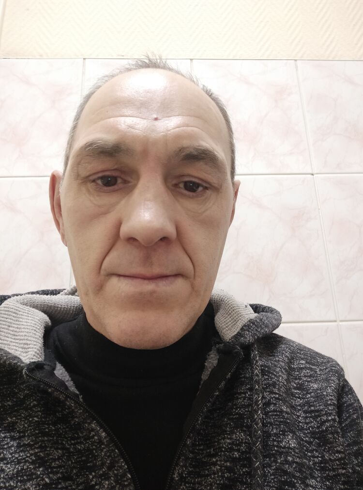  40502347  , 51 ,    