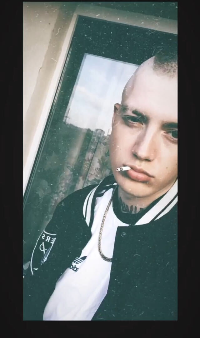  ,   Wladek, 26 ,   ,   
