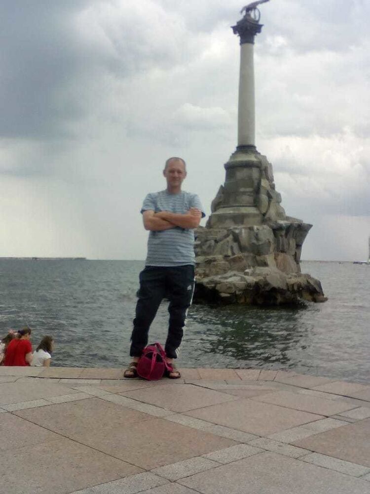 ���� 19772827 ������� �����, 42 ����, ���� ���������� � ��������������