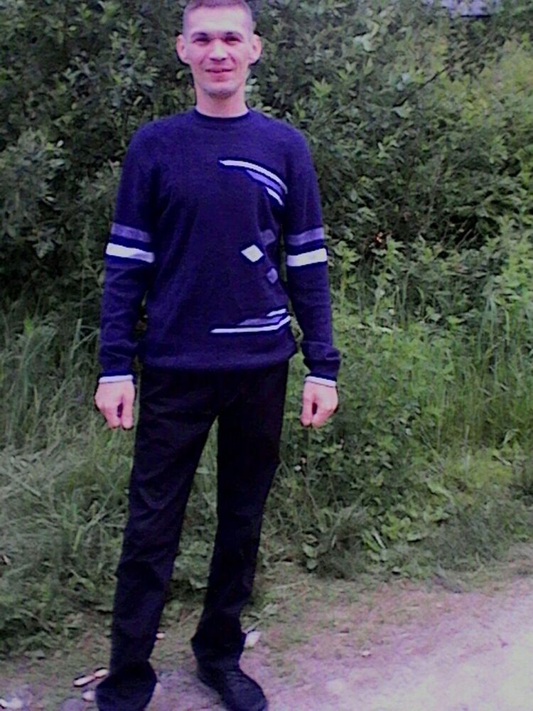  8032397  Kirill, 42 ,    