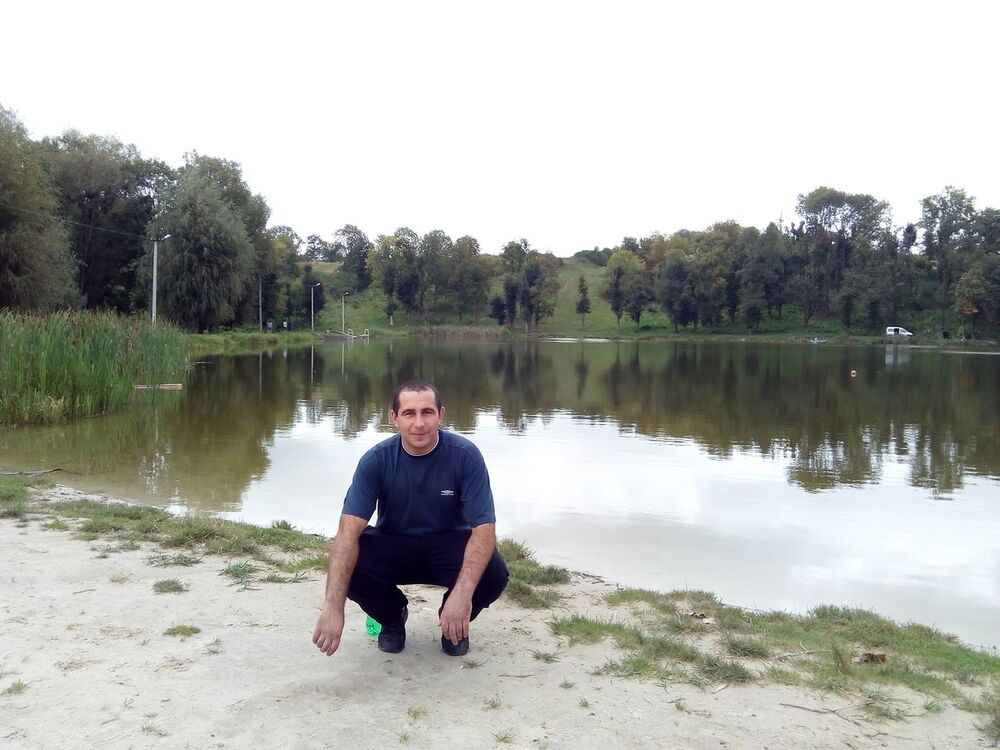 15629777  Vadim, 37 ,    