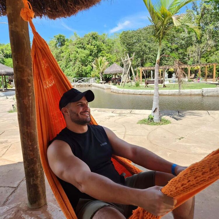  54685927  , 38 ,    -