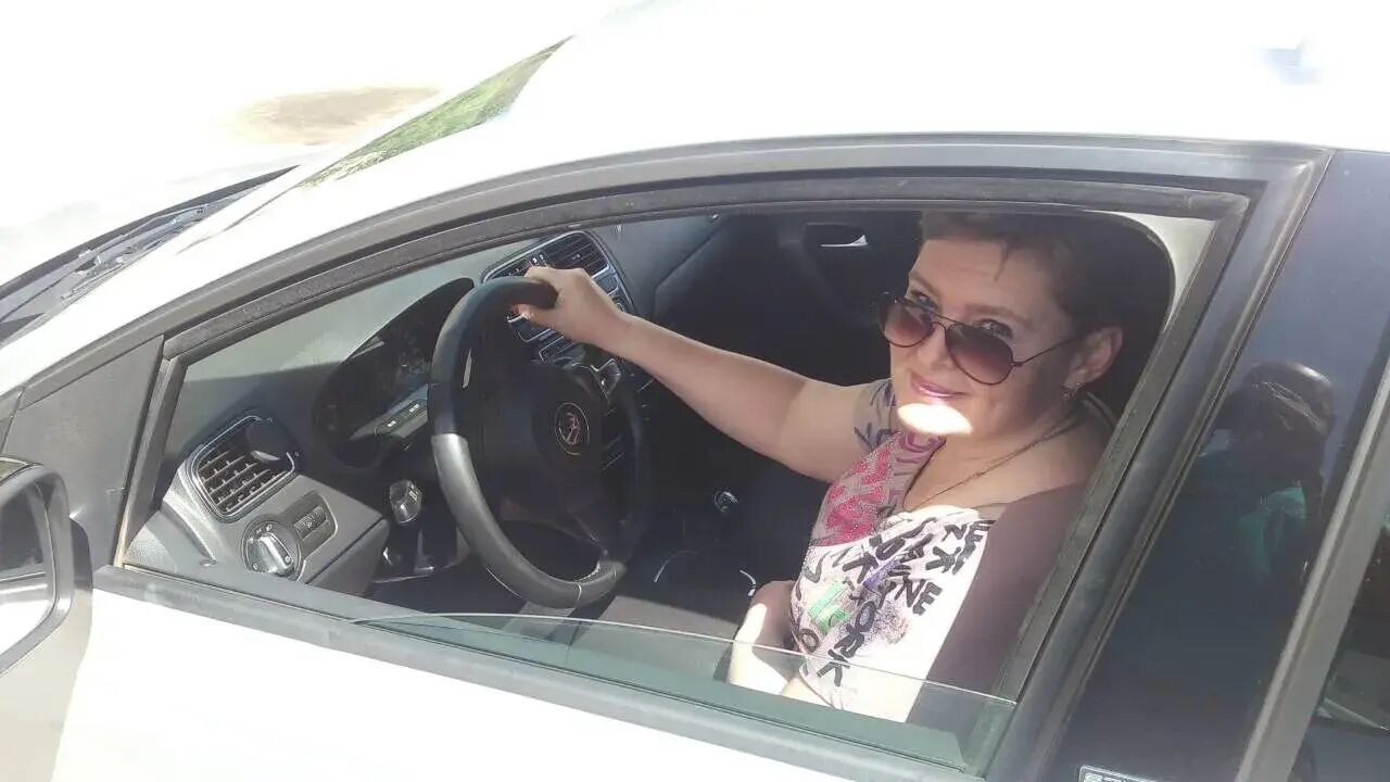  45816137  Vera, 49 ,    